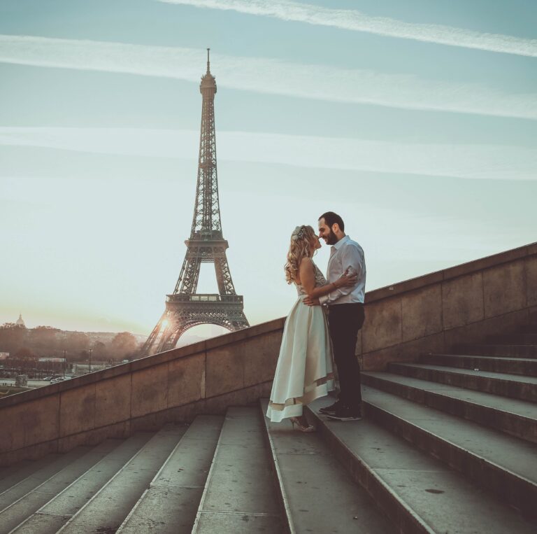 https://passportandplan.com/is-paris-still-a-lovers-destination-2026